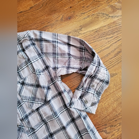 PD&C Boys 10 gray plaid button front shirt - Picture 4 of 8